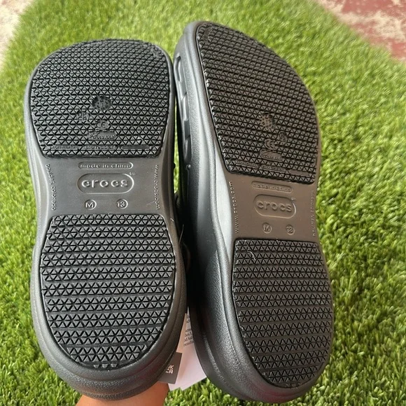 Crocs Adult Bistro Clogs Slip Resistant Work Shoes unisex Mens 13 or Women’s 15 - Picture 6 of 6